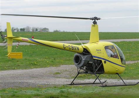 what is the max speed of robinson r22